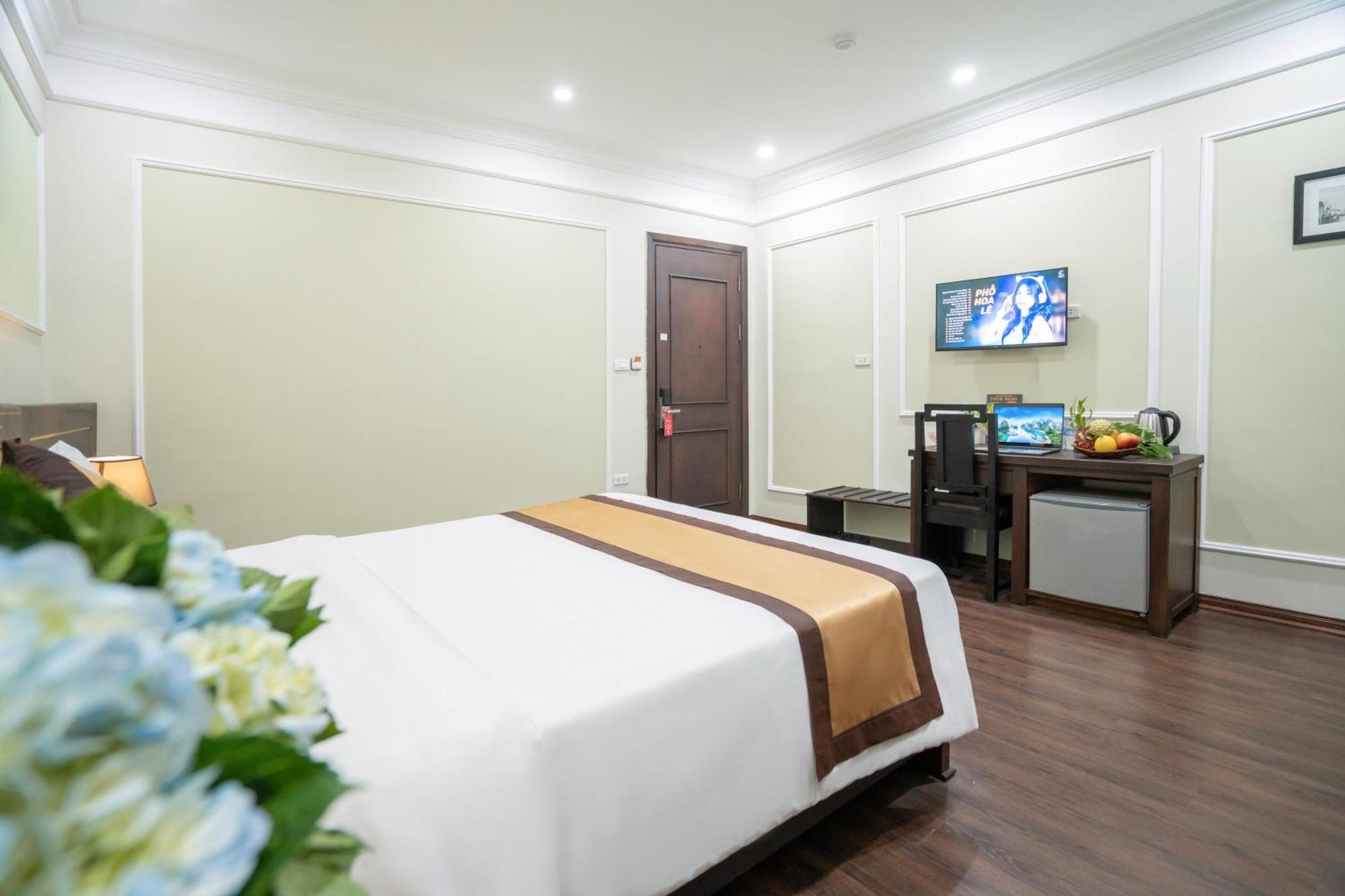 Ha Noi Lake View Hotel & Travel 하노이 외부 사진
