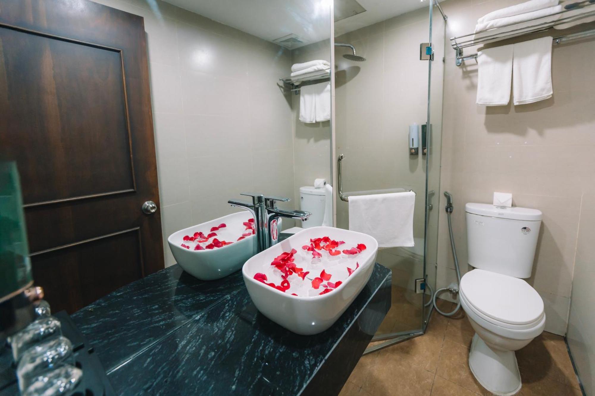 Ha Noi Lake View Hotel & Travel 하노이 외부 사진