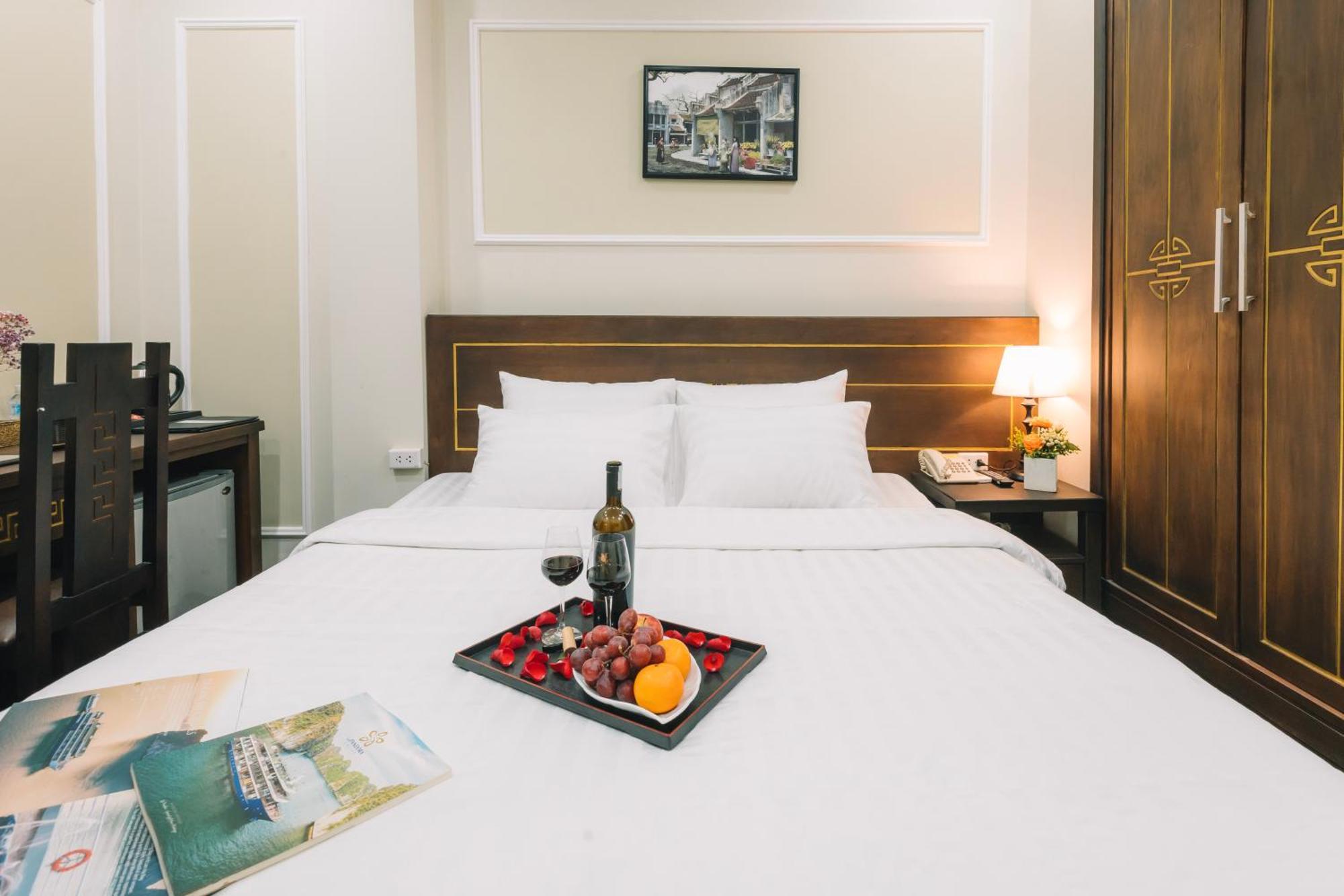 Ha Noi Lake View Hotel & Travel 하노이 외부 사진